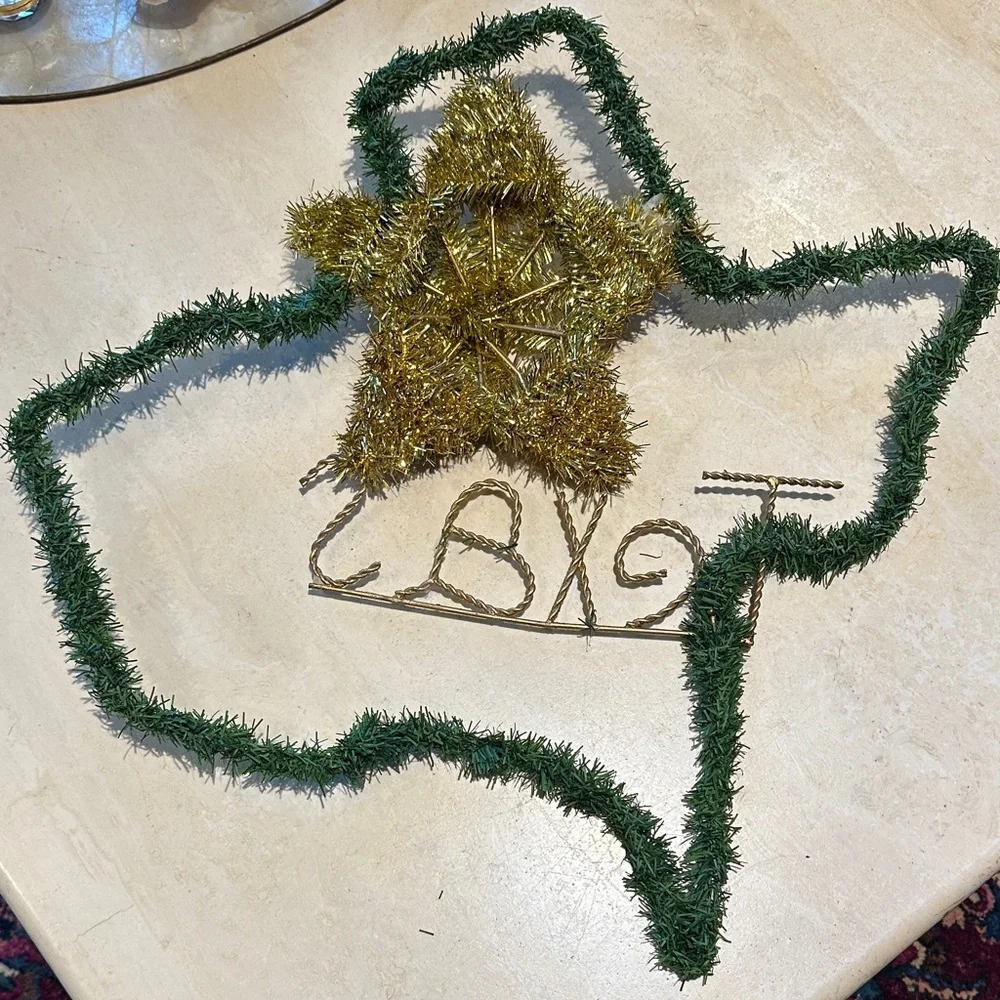 Green and Gold Texas Holiday Decoration